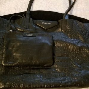 GIVENCHY Antigona Tote